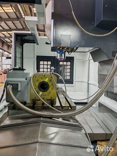 Фрезерный обрабатывающий центр с чпу