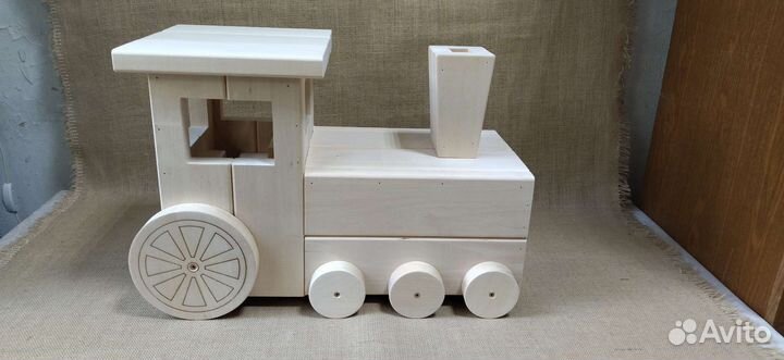 Кашпо для цветов паровоз