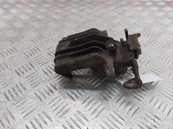 Суппорт задний правый для Volkswagen Passat 5