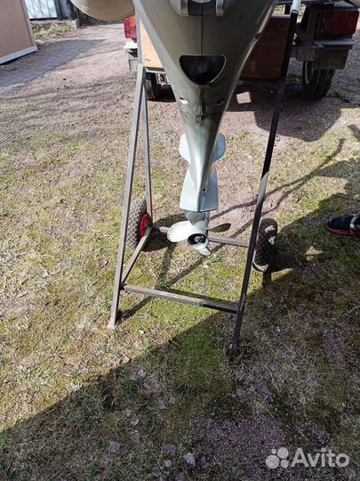 Моторная лодка