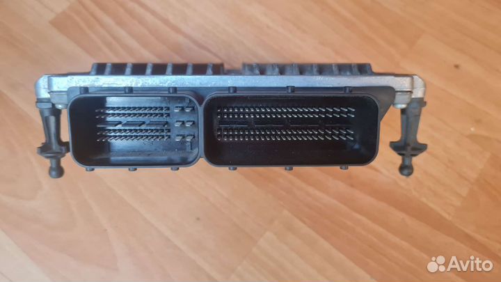 Блок управления двигателем Mercedes-Benz M272