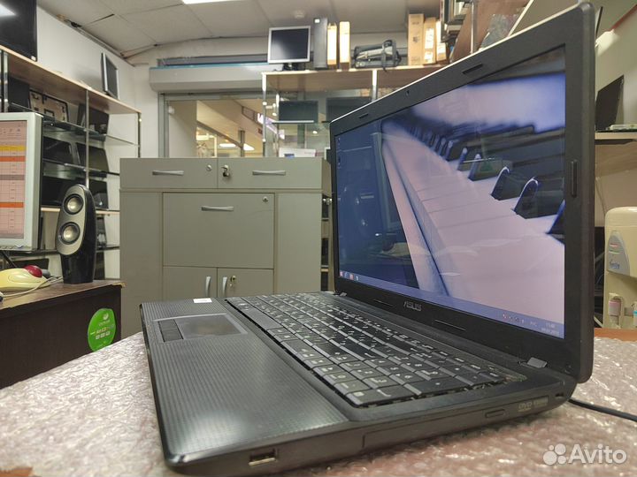Ноутбук asus X54C