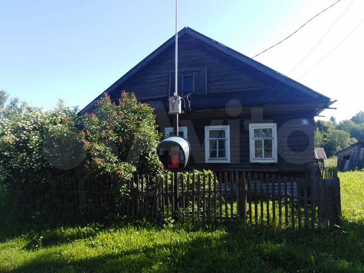 Дом 30,3 м² на участке 50 сот.