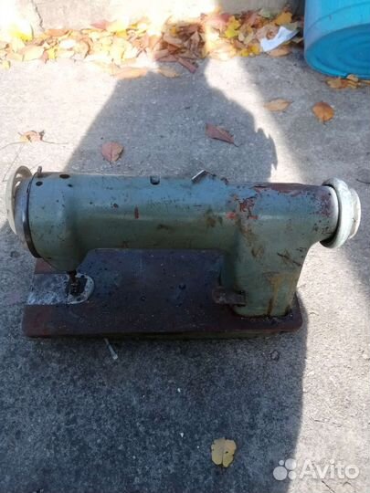 Швейная машина промышленная