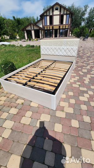 Кровать 1.4х2 м