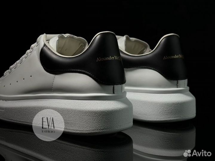 Кроссовки Alexander McQueen Oversized White Black