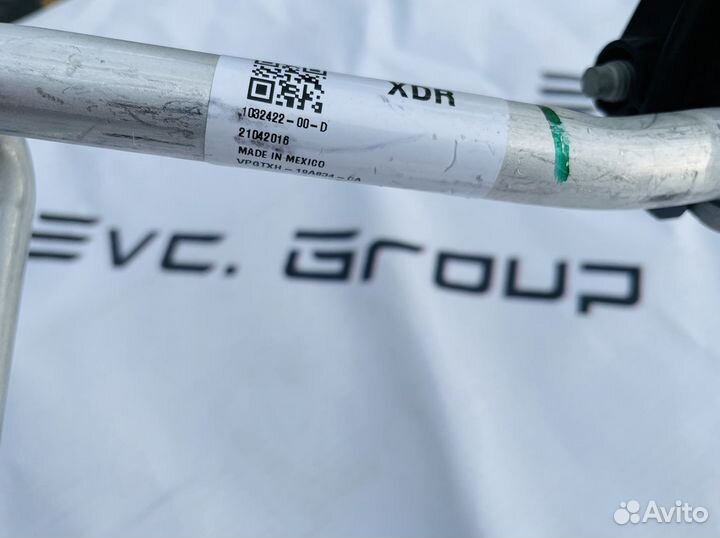 Трубка кондиционера в порог Tesla Model X