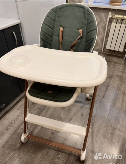 Стульчик для кормления Happy Baby