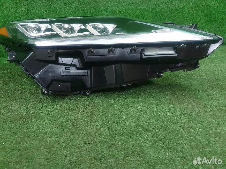 Фара правая Lexus RX200t/RX300/RX350/RX350L/RX450h