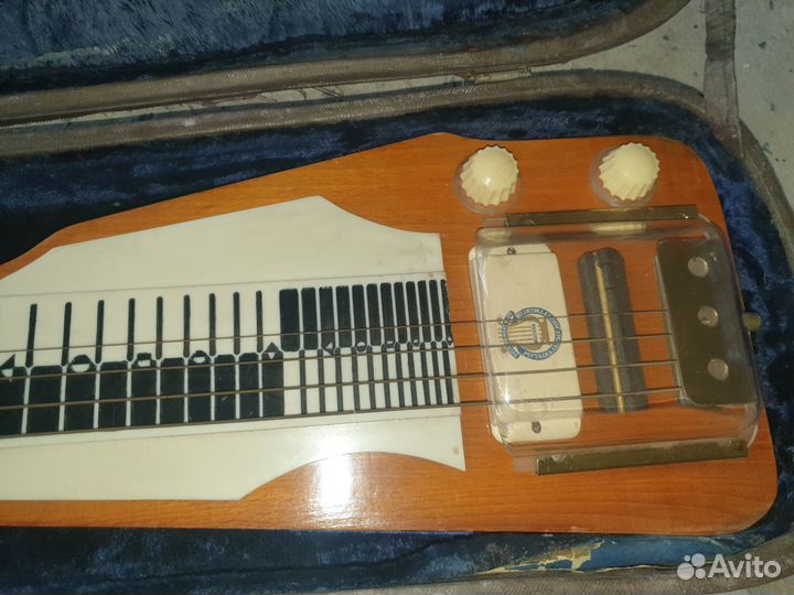 Гавайская электрогитара СССР