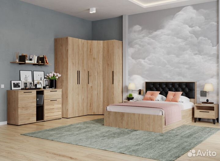 Зеркало с полкой современное