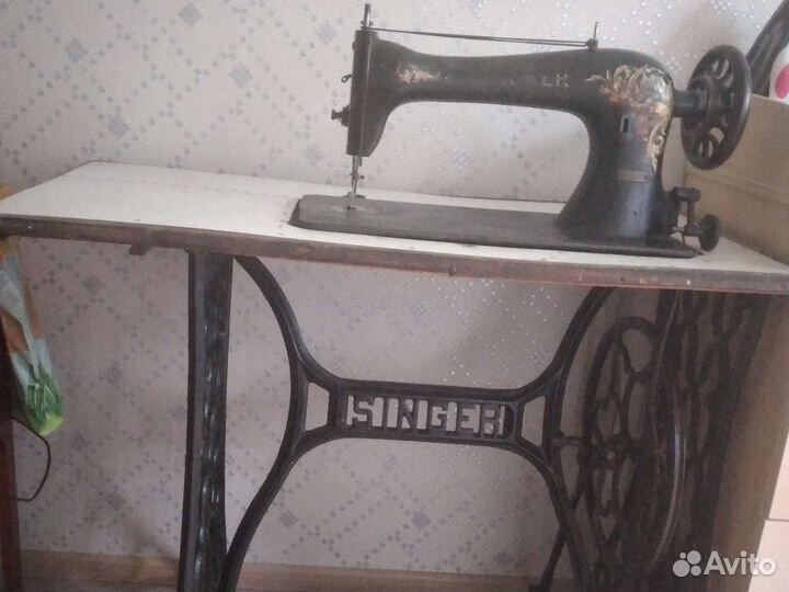 Швейная машина Singer