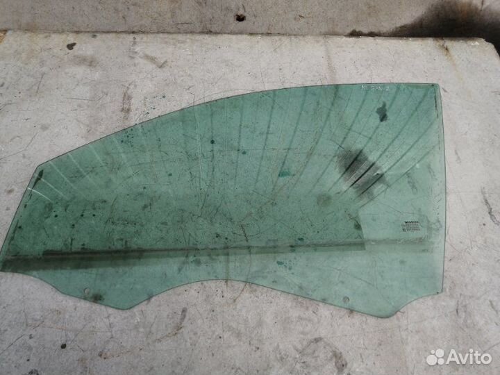 Стекло переднее левое Renault Megane 2 LM05