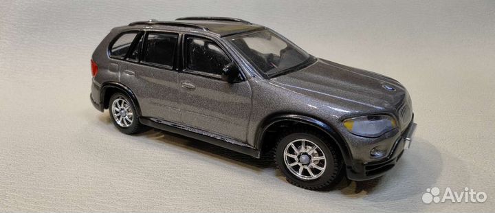А/М. Модель автомобиля 1 43. BMW X5