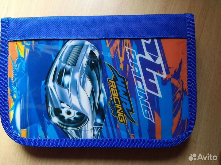 Пеналы одинарные новые в упаковке