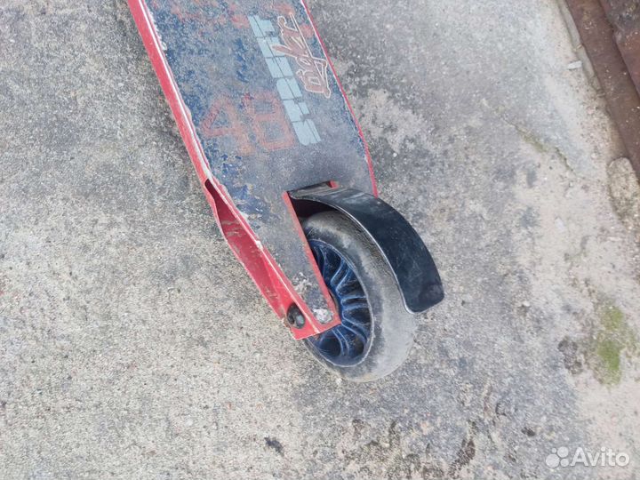 Трюковой самокат