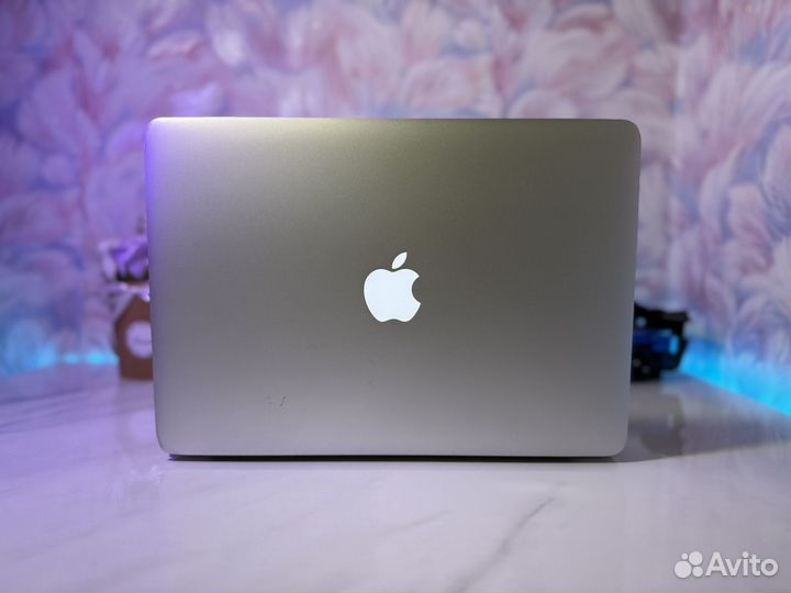 Macbook Air 13 2017 8Gb 256Gb