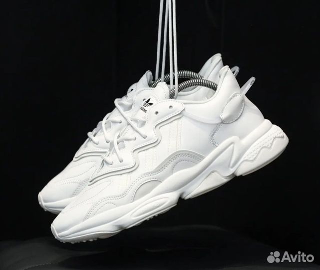 Кроссовки Adidas ozweego белые