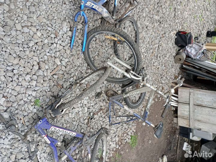 Продам велосипеды на запчасти
