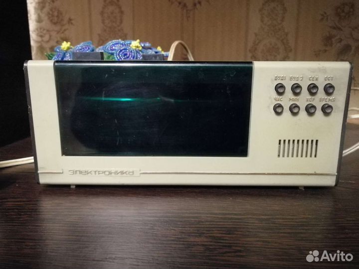 Часы электроника 1 СССР