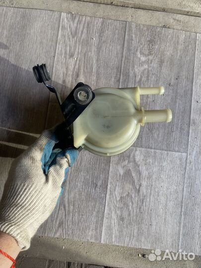 Бачек гура Тойота Камри ACV40