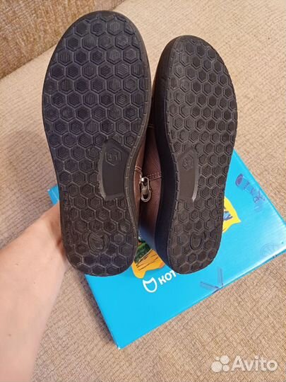 Ботинки демисезонные для девочки 31 размер