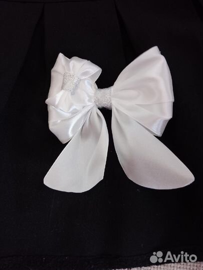Бант на заколке