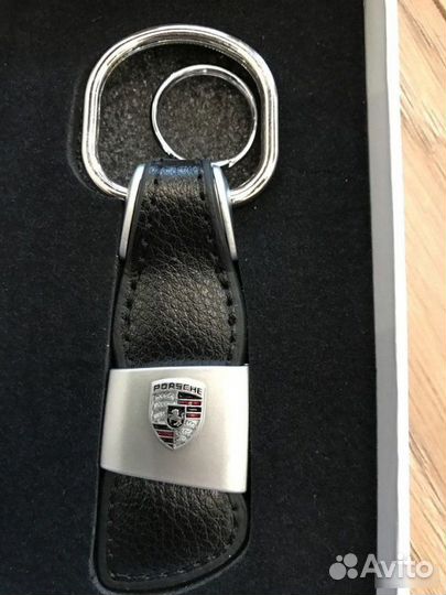 Брелок Porsche