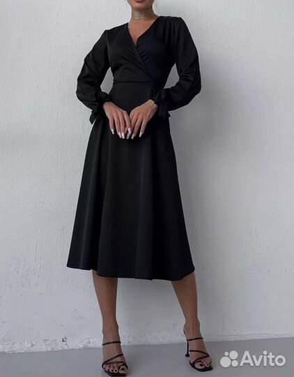 Платье на запах вечернее миди