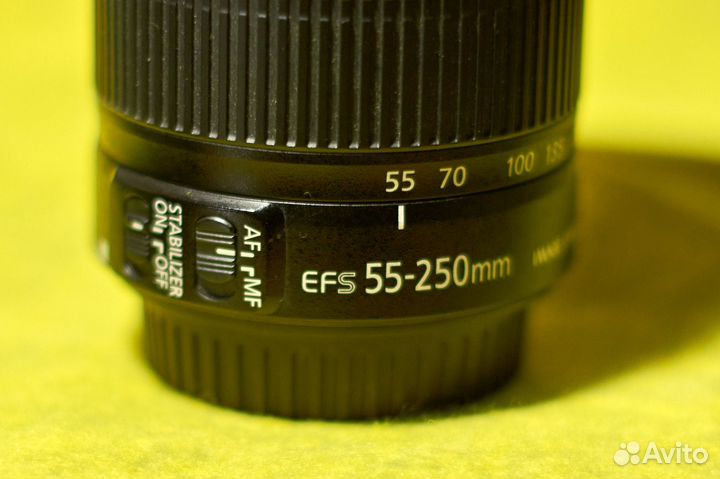 Объектив Canon EF-S 55-250mm f/4.0-5.6 IS II