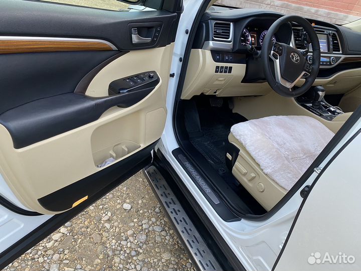 Toyota Highlander 3.5 AT, 2017, 119 500 км