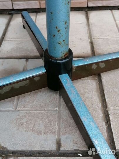 Подставка под телевизор