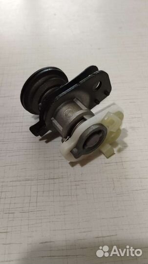 Замок багажника Нексия