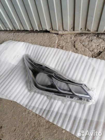 Стекло для фары Toyota Corolla E210 (2018-2022)