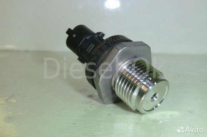 Датчик давления топлива D4EA D4HA 0281006035 KIA