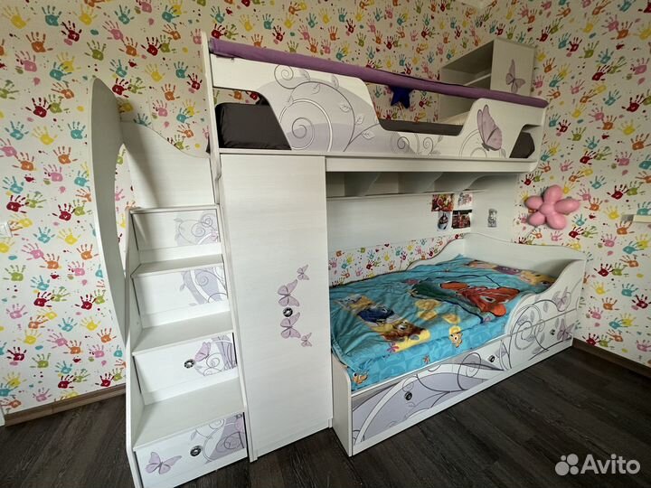 Продам набор детской мебели Леди