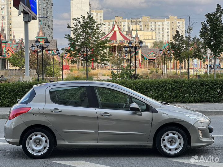 Peugeot 308 1.6 AT, 2010, 156 000 км