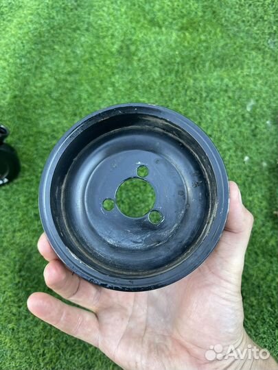 Шкив помпы volkswagen polo