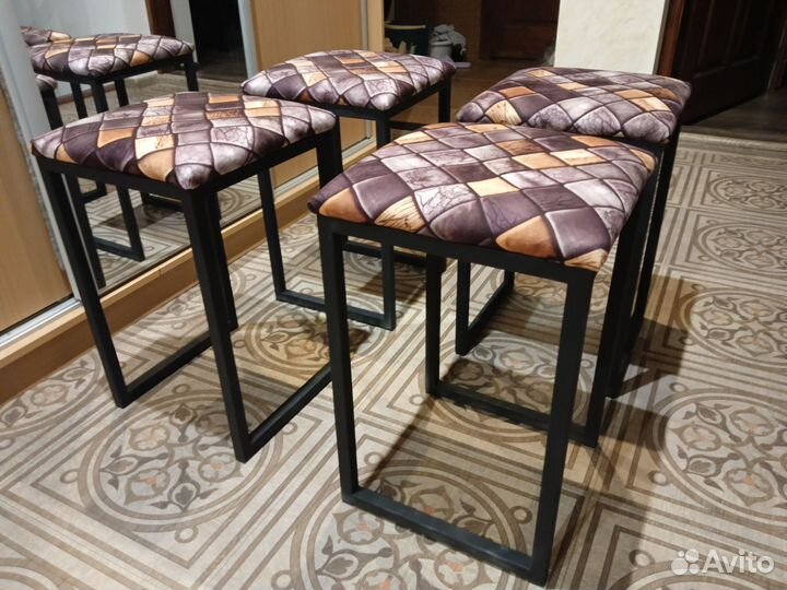 Табуретка в стиле лофт