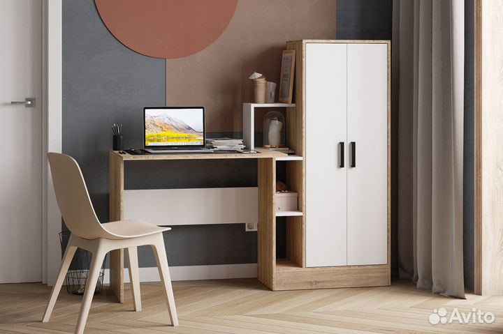 Компьютерный стол белый