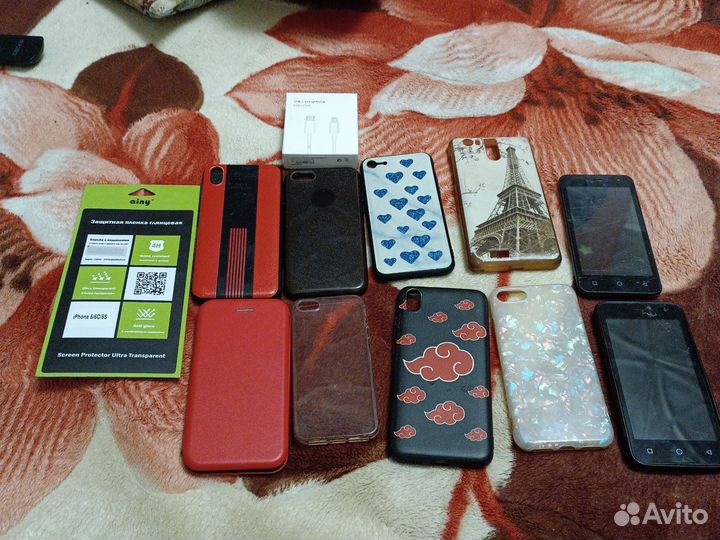 Чехлы на телефон