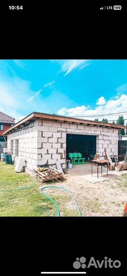 Бригада строителей