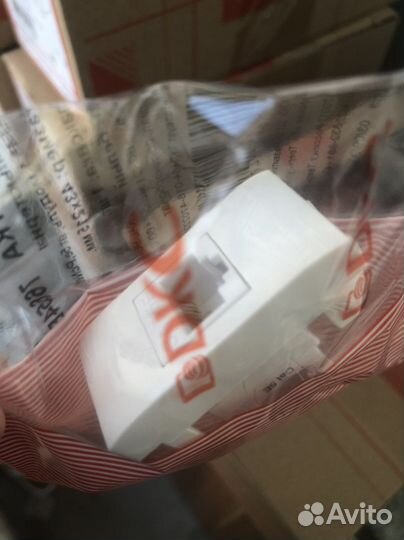 Розетка компьютерная dkc