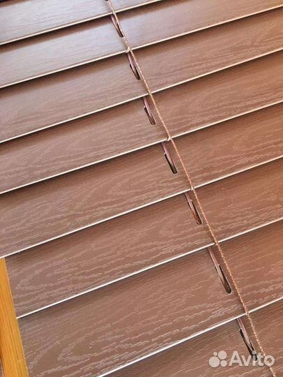 Жалюзи горизонтальные бу