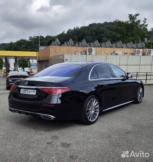 Аренда Mersedes 223/Maybach с водителем в Сочи