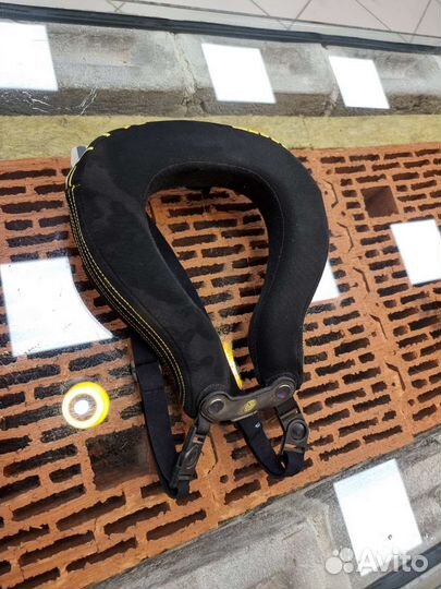 Защита шеи для эндуро и мотокросса