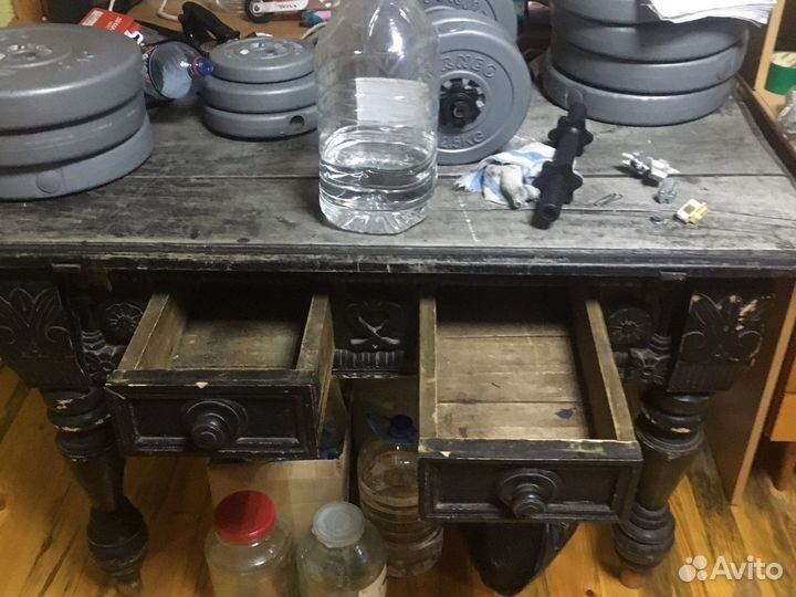 Стол старинный