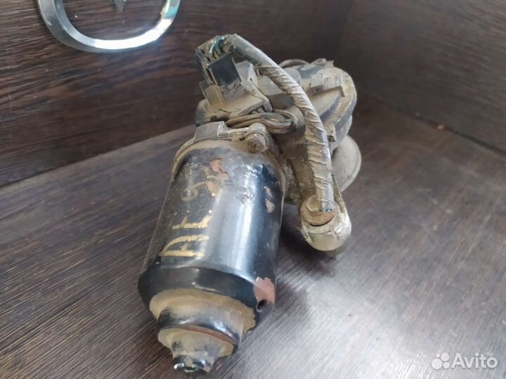 Мотор стеклоочистителя Тойота спринтер AE95