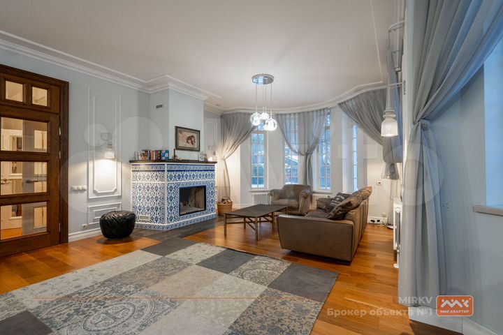 Коттедж 275,2 м² на участке 15,5 сот.