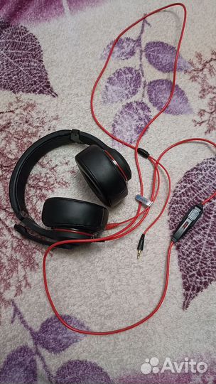 Игровые наушники